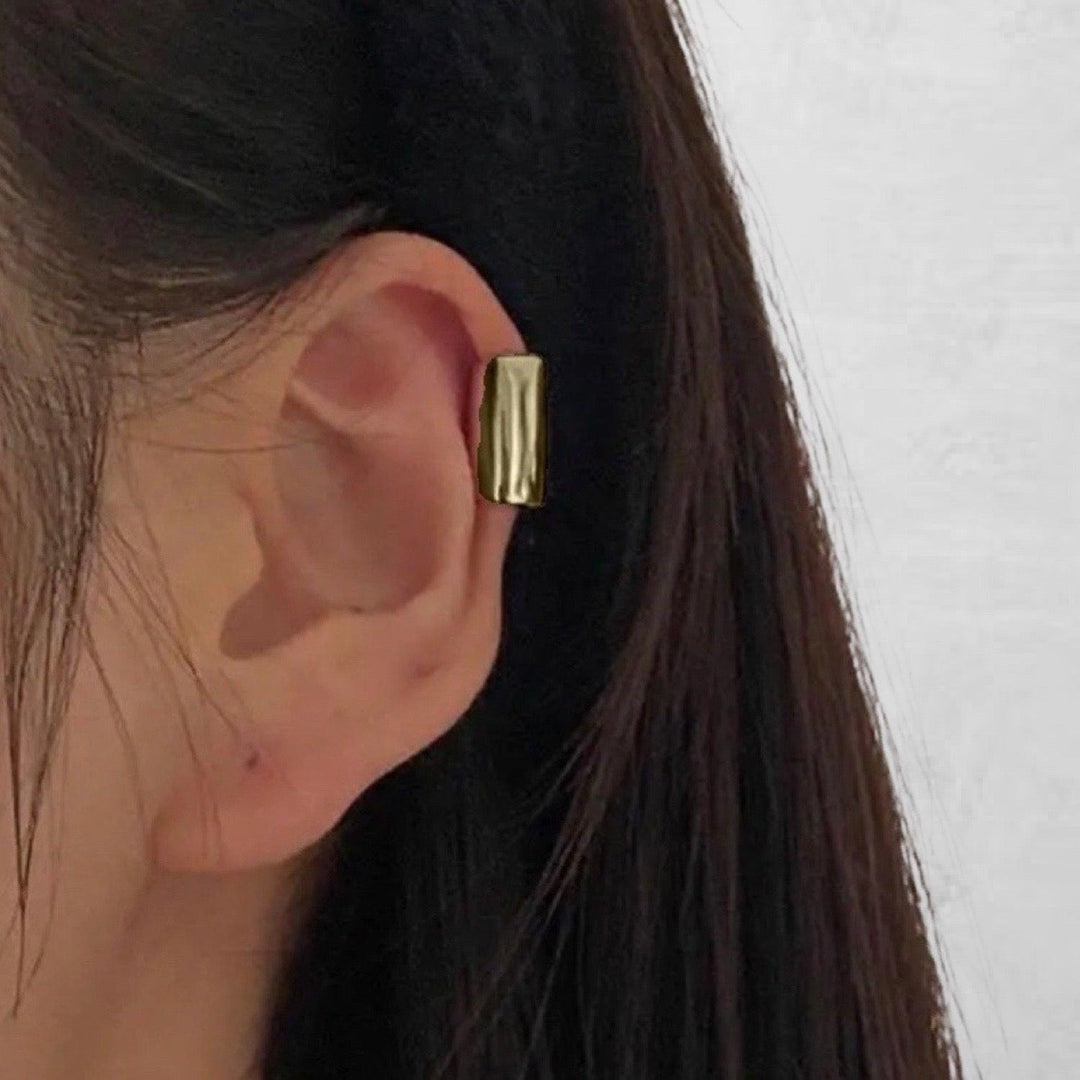 Gold earlobe cuff earring one piece