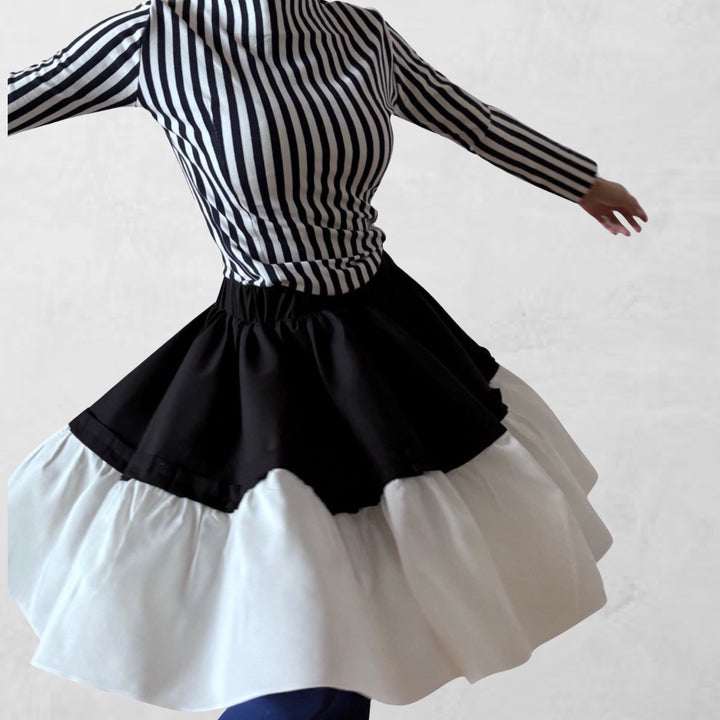 Black white cloché pleated skirt with ruffles