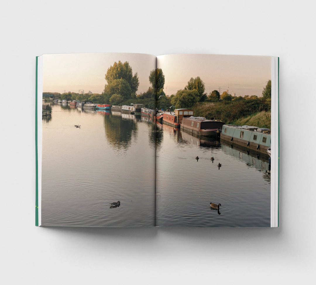 An Opinionated Guide to London Walks - by Hoxton Mini Press