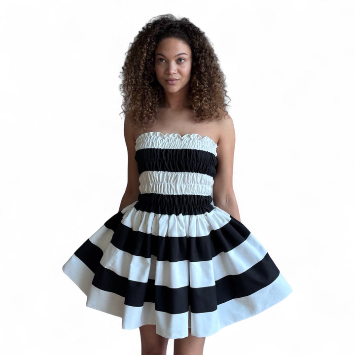 Wide stripes smocked mini strapless dress