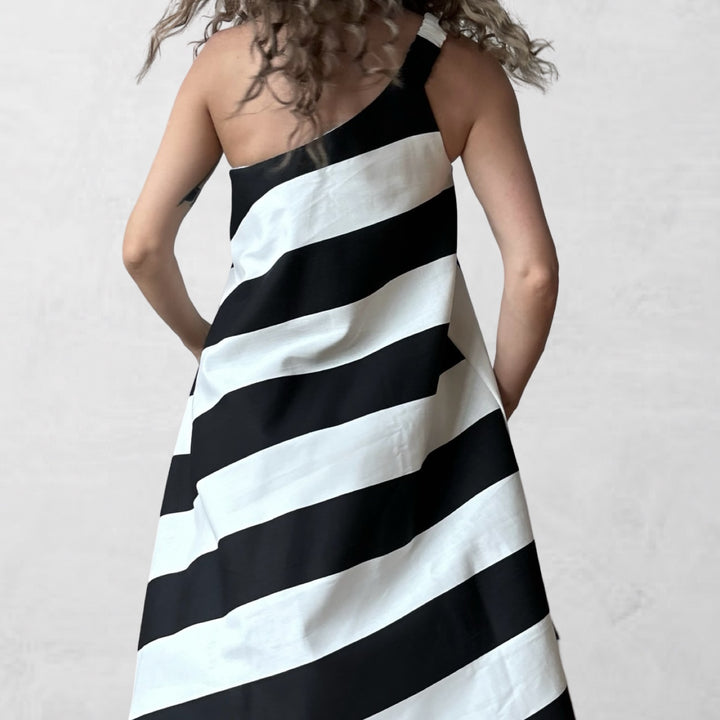 Striped one shoulder A line dress with matching long tie