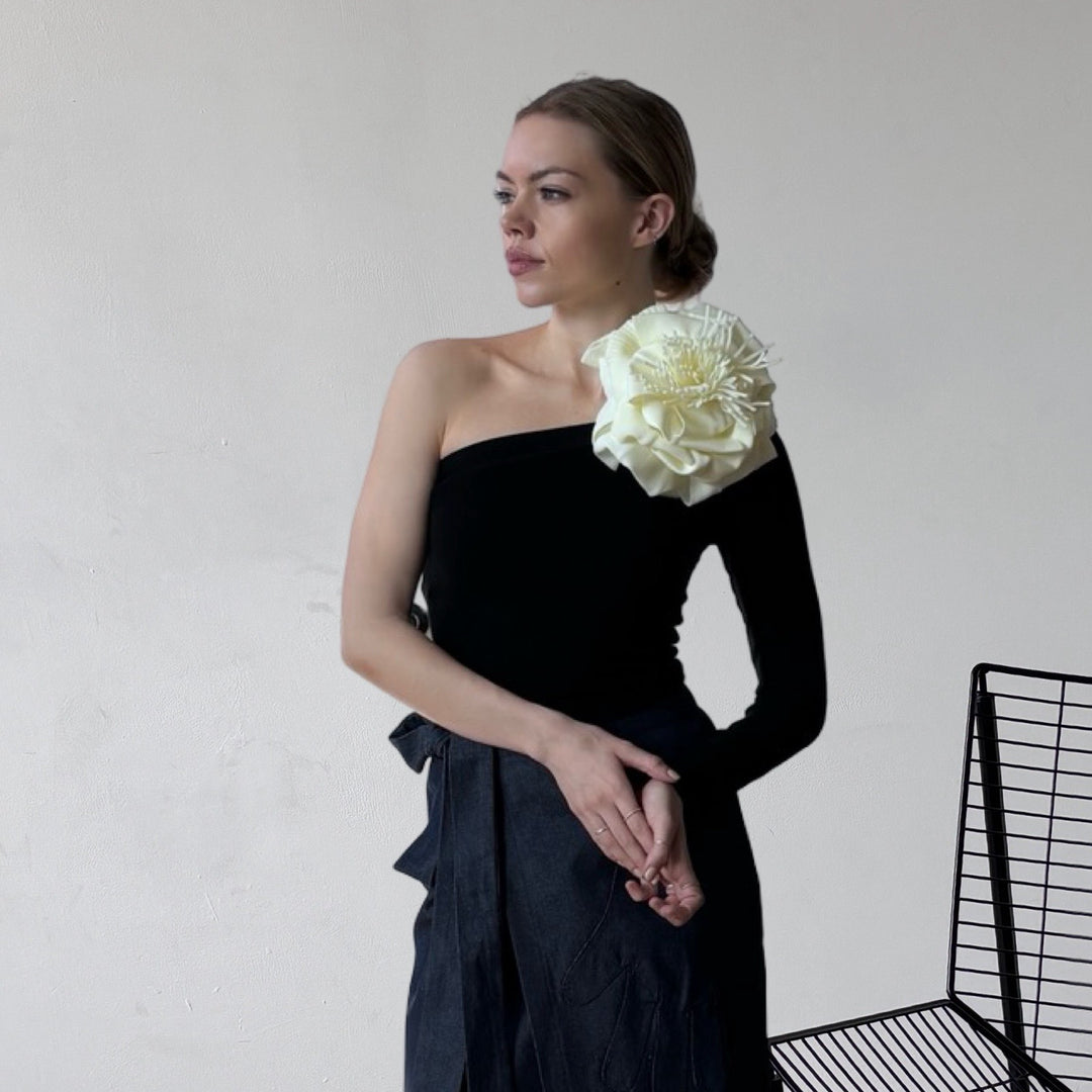Black One Sleeve Top With White Flower Pin
