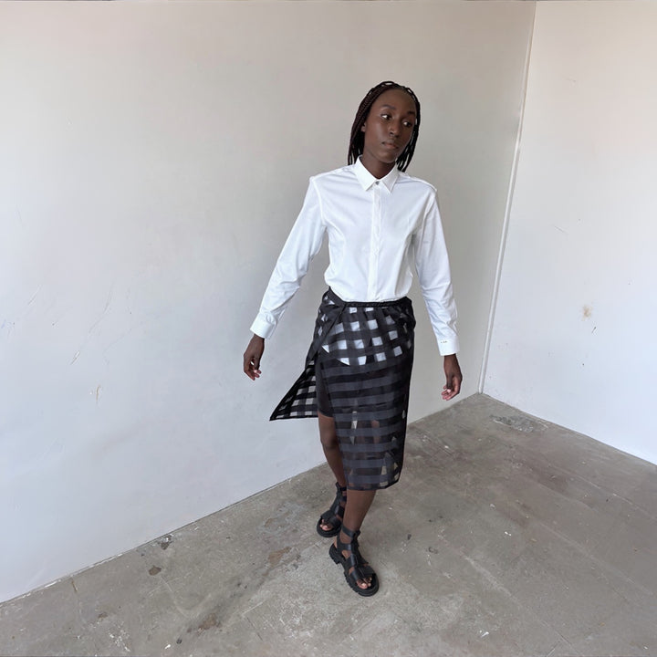 White bamboo shirt with hidden buttons