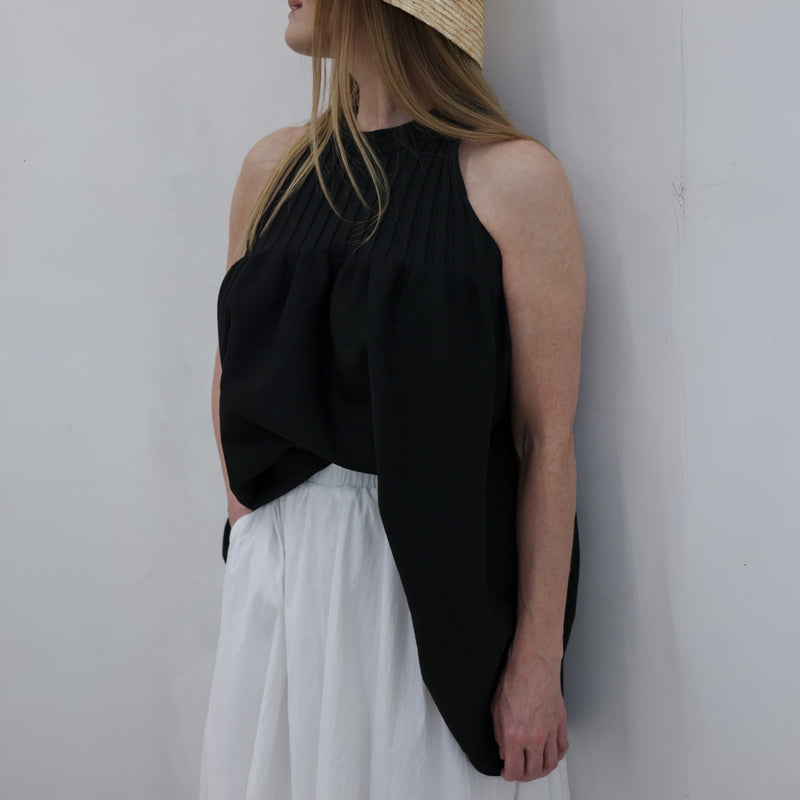Black Knitted Halter Top With Ruffle