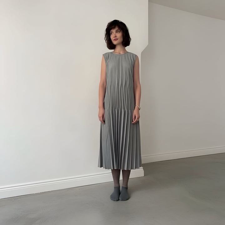 Grey Accordion Layer Pleated Midi Dress