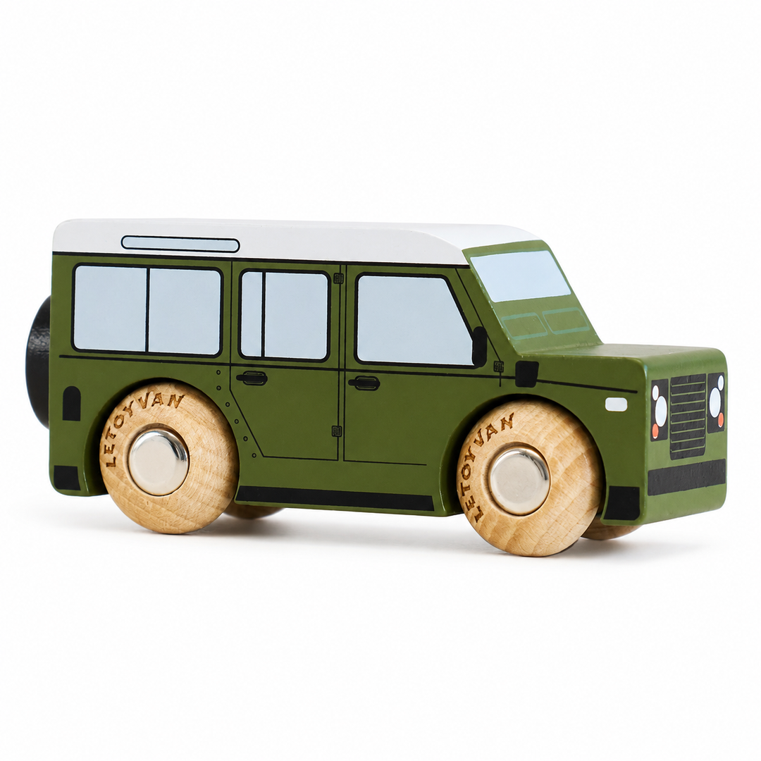 No. 27 GT150 Archie | Land Rover - by Le Toy Van