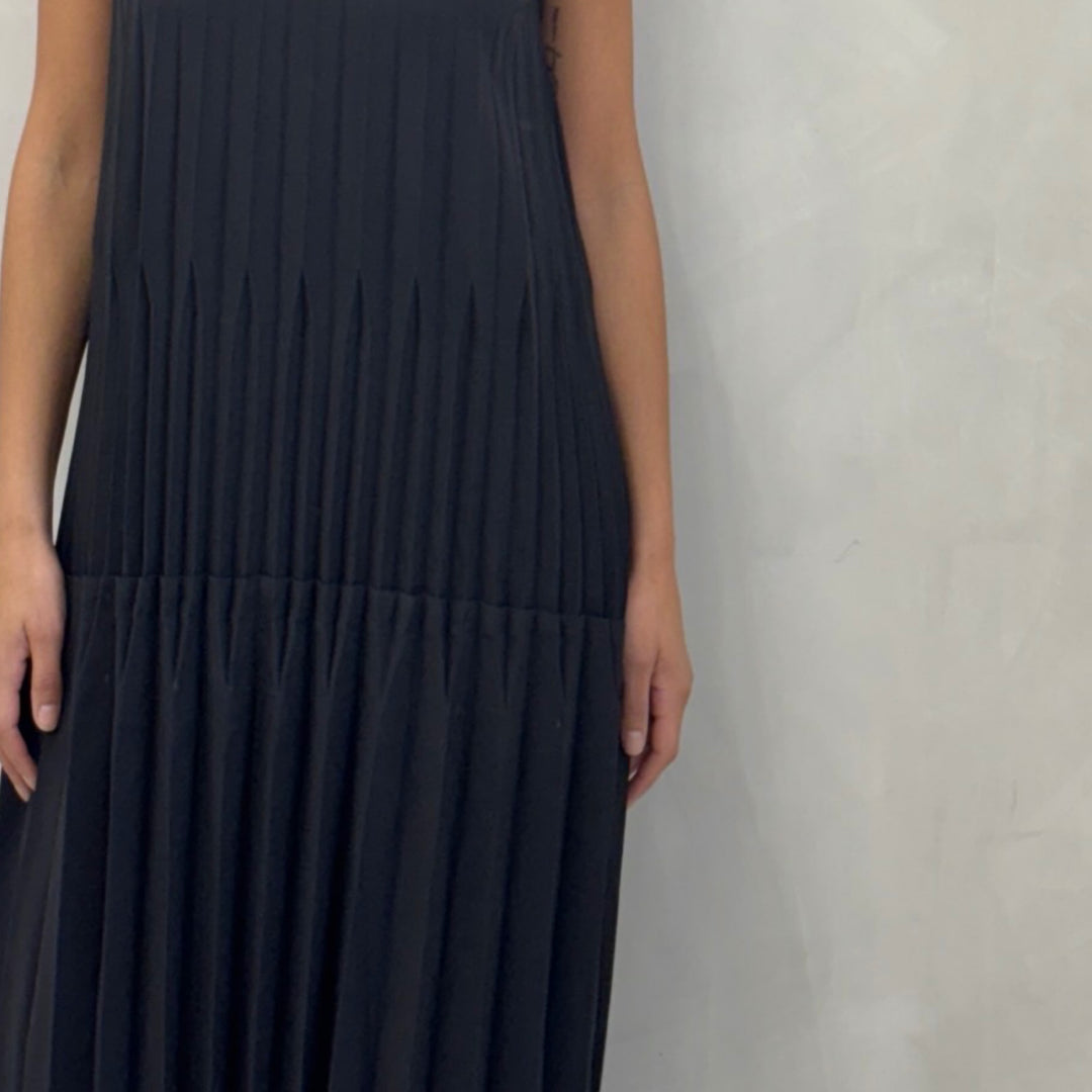 Black Pleated Layer Midi Dress