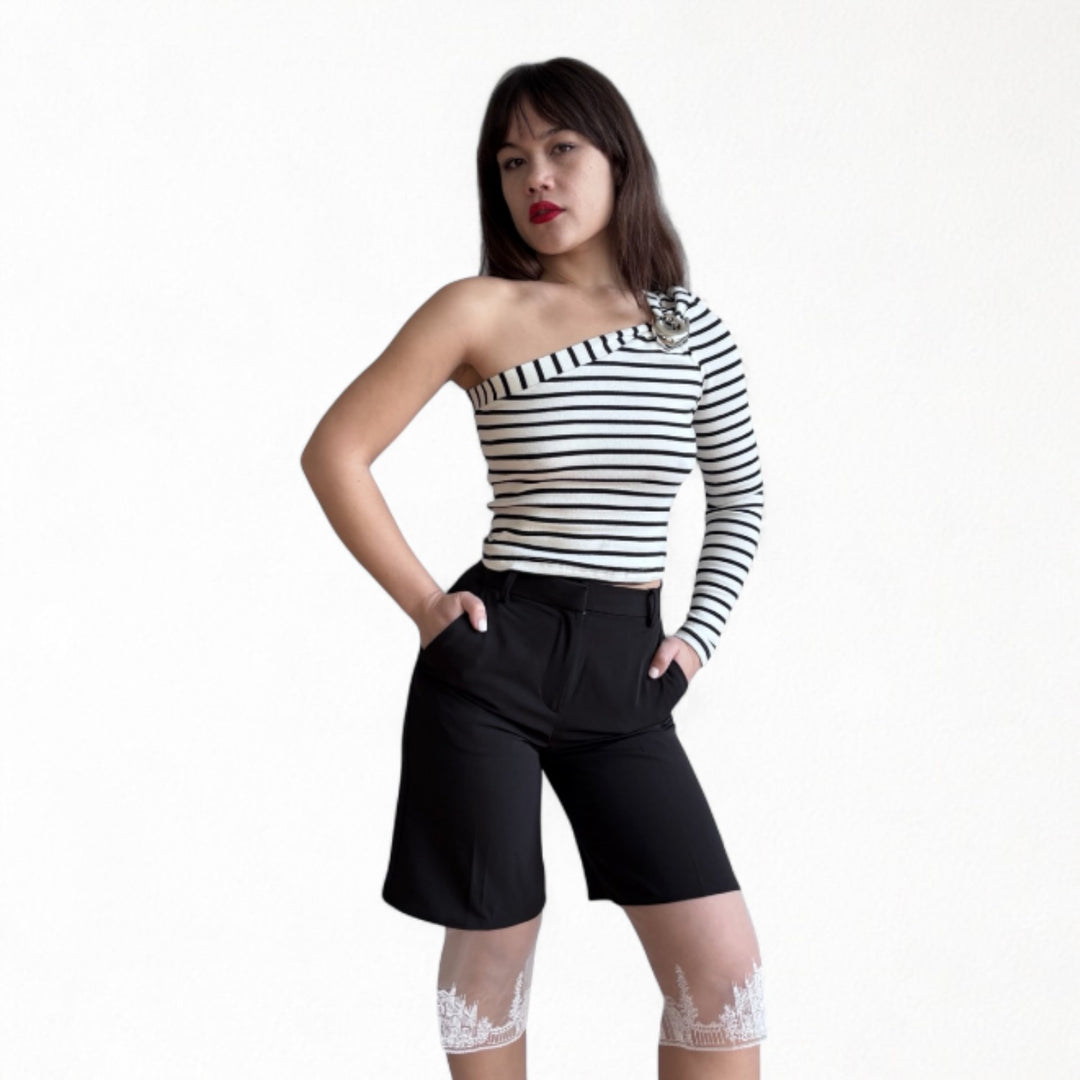 Striped one sleeve top with metal brooch
