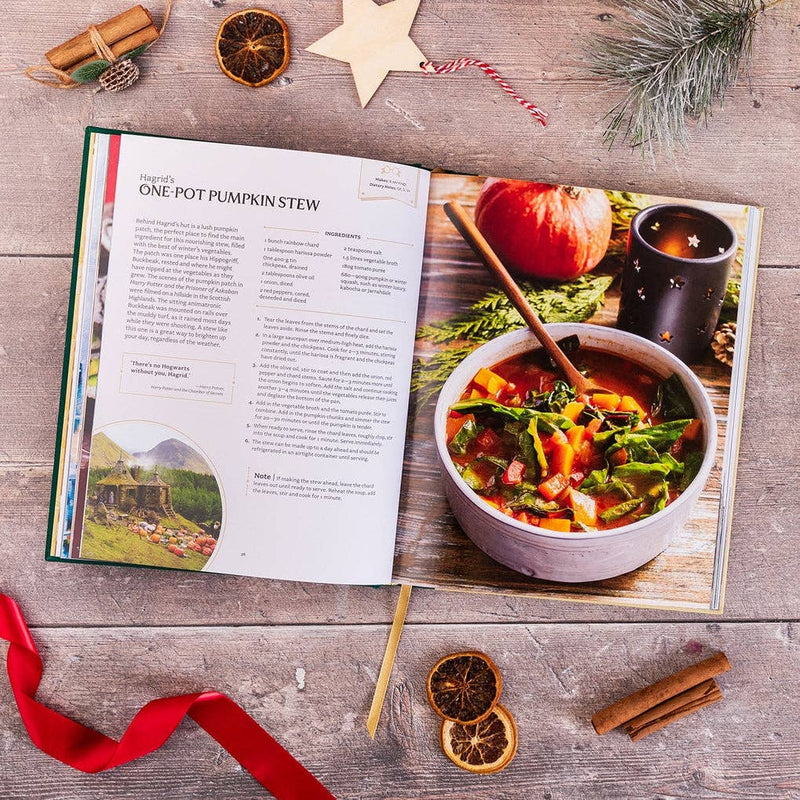Harry Potter: Official Christmas Cookbook By Elena P. Craig,Jody Revenson (Hardback)