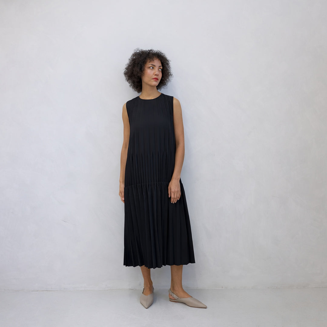 Black Pleated Layer Midi Dress
