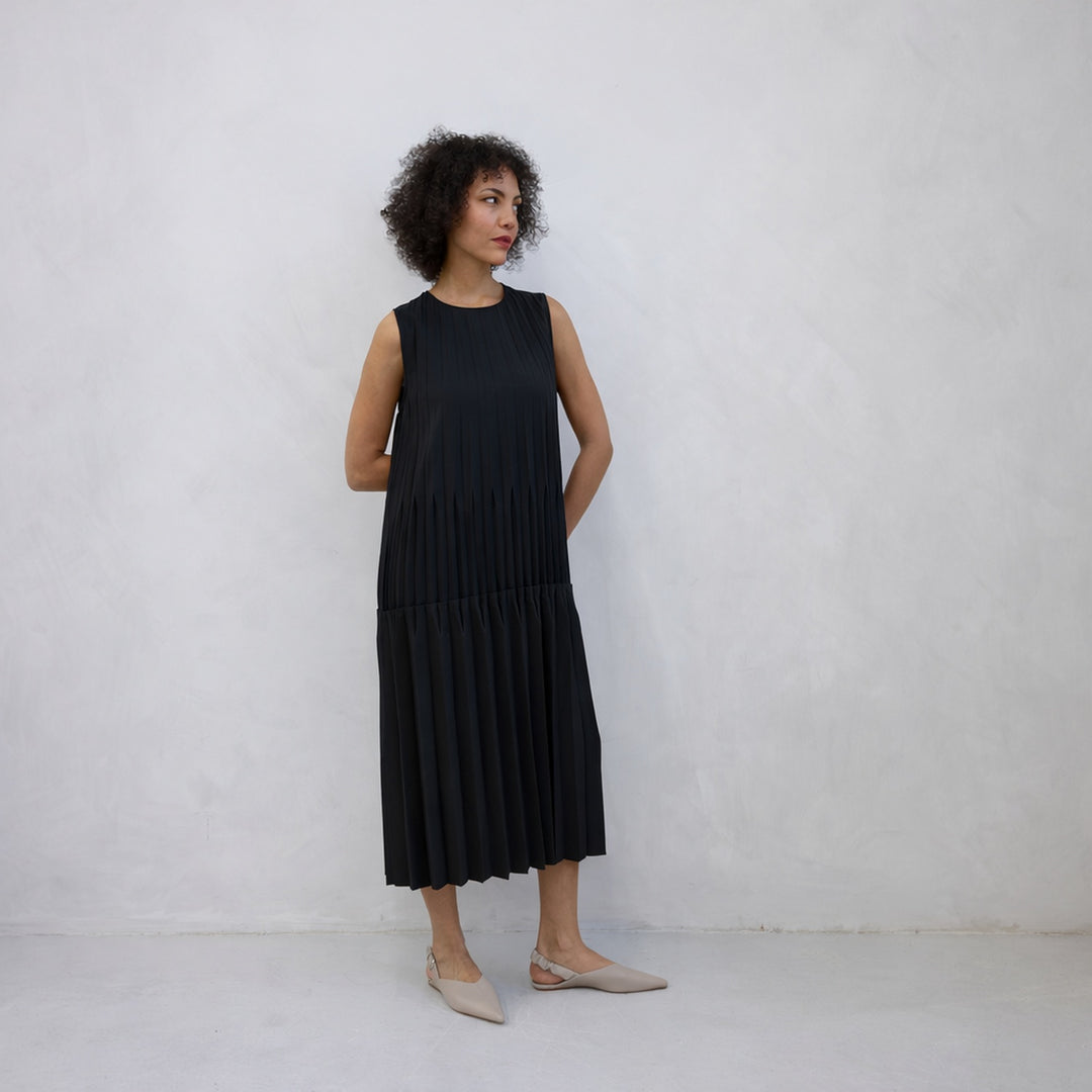 Black Pleated Layer Midi Dress