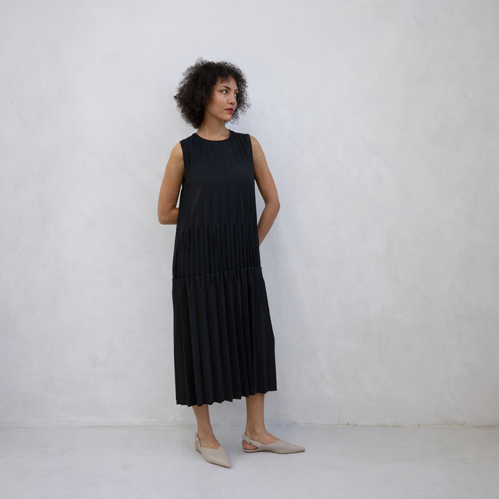 Black Pleated Layer Midi Dress
