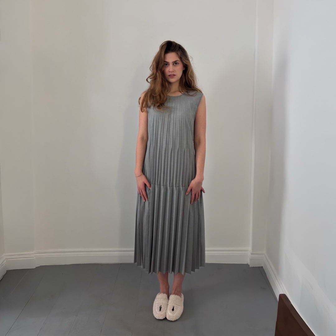 Grey Accordion Layer Pleated Midi Dress