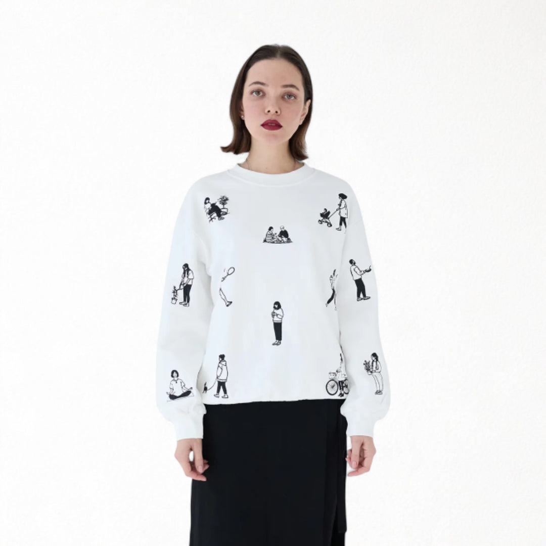 White heavyweight jumper with people embroidery