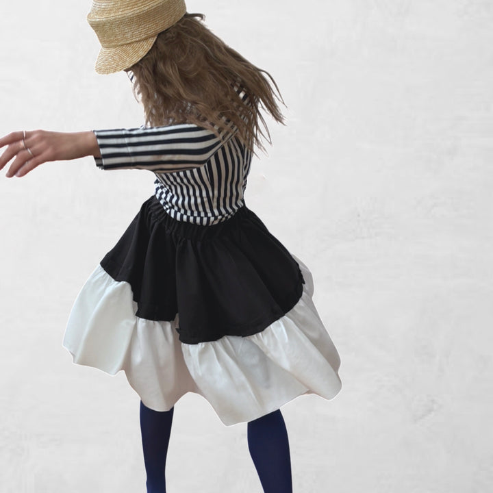 Black white cloché pleated skirt with ruffles