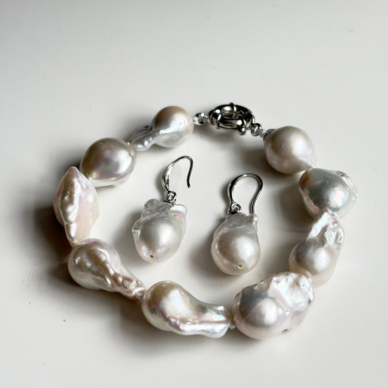 Freshwater Pearls Bracelet