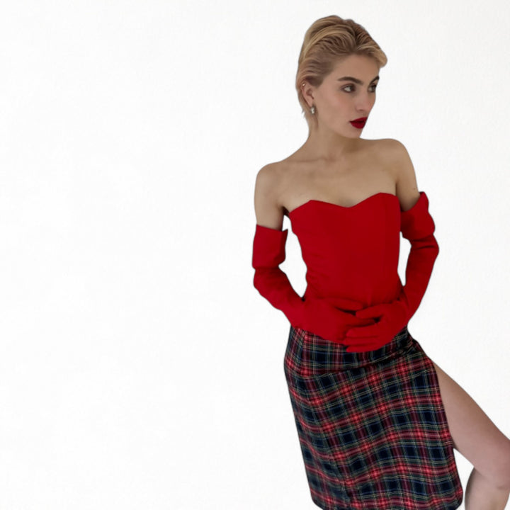 Red sweetheart corset with long gloves