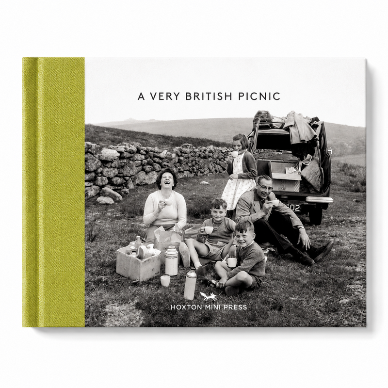 Hoxton Mini Press A Very British Picnic (Book 11: Vintage Britain)