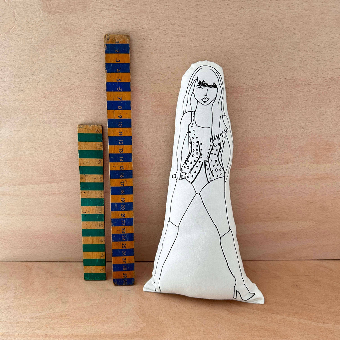 Taylor Swift - Sew Your Own Idol Craft Kit