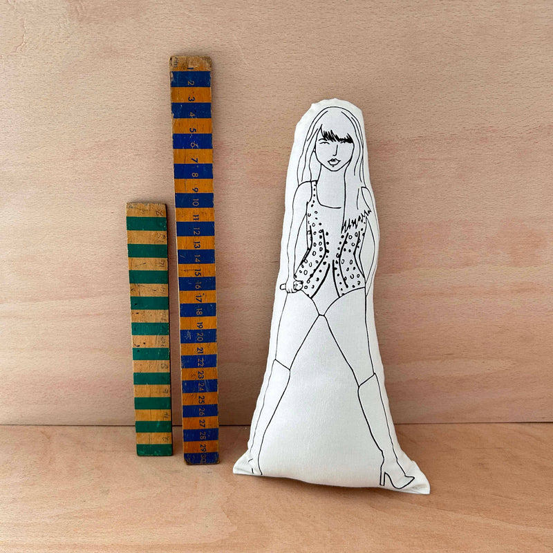 Fat Hen And Flo Sew Your Own Idol Craft Kit  Taylor Swift