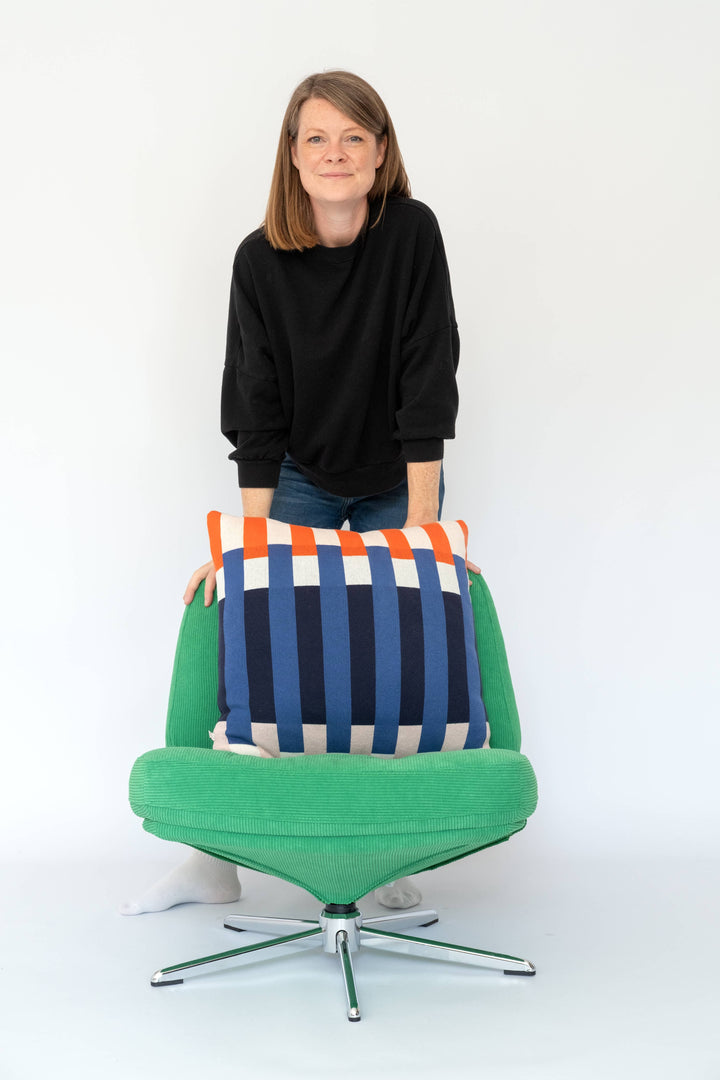 Cotton Knit Throw Pillow Cushion Cover in Studie Navy