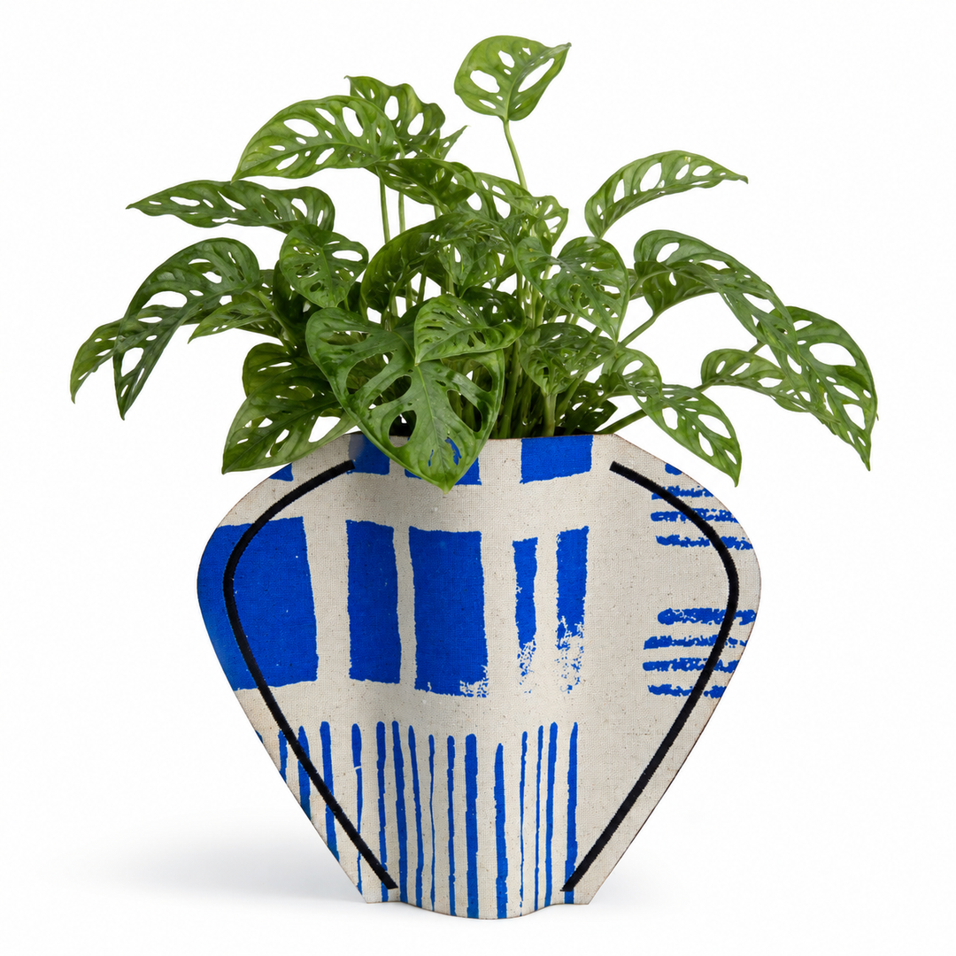 M2P Athens Cup Vase Blue Black