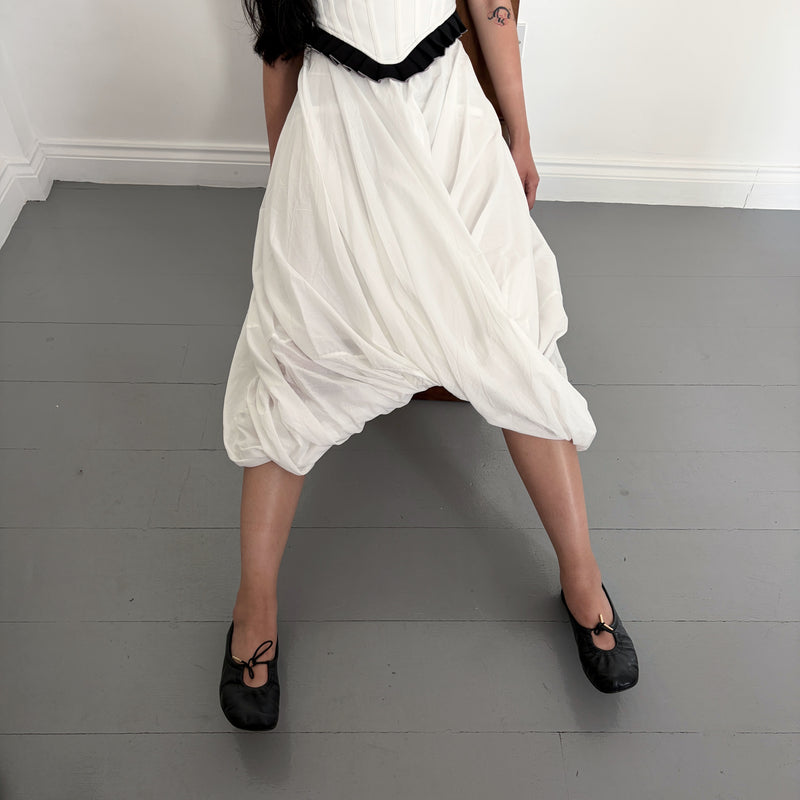 White Asymmetric Twisted Ballon Skirt