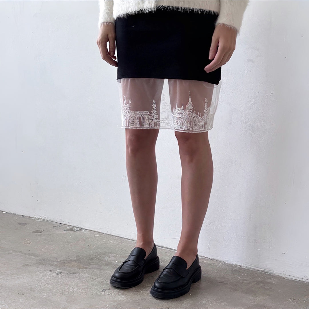 Black mini knit skirt with with embroidery lace