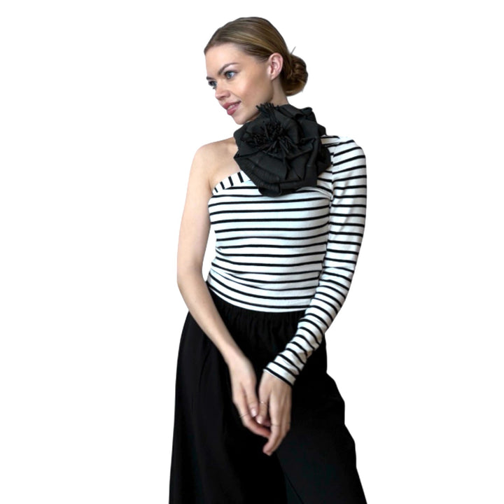 Striped one sleeve top with black flower pin