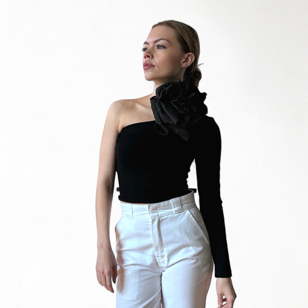 Black one sleeve top with black flower pin