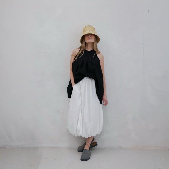White Balloon Skirt With Pockets